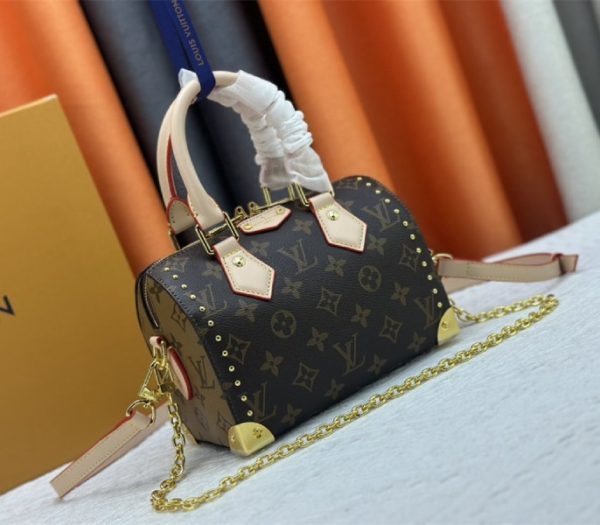 Louis Vuitton Monogram Canvas Cruise 2025 Speedy 20 Trunk Bag In Natural - Image 10