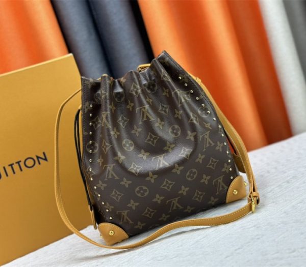 LV Monogram Canvas Noe Trunk PM - Image 9